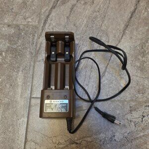 SANYO CADNICA BATTERY CHARGER NC-1230 INPUT- AC117V 6Hz OUTPUT- DC24V 36mA